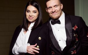 Усик про характер дружини Катерини: "У моєї дружини настільки сильний характер і такі потужні яйця"