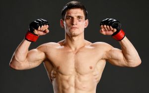Арнольд Аллен пояснив, чому прийняв бій проти Мовсара Євлоєва