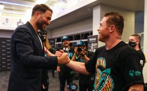 Едді Гірн назвав найпривабливішого суперника для Сауля Альвареса