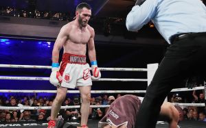 Бахрам Муртазалієв готовий побитися з Ларою: "Можливо, мені слід піднятися в середній дивізіон і забрати його пояс?"
