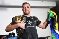 Дрікус дю Плесії пояснив, чому не б'ється з Адесан'єю на UFC 300: "З важким серцем мені довелося відмовитися"