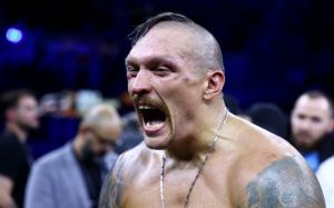 Усик пообіцяв провести бій у Києві після перемоги над Росією