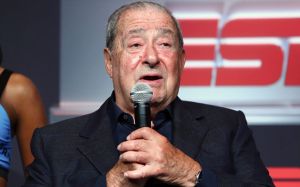 "Контракт з ESPN розірвано!": Едді Гірн після бою Хейні - Ломаченко стверджує, що з Top Rank покінчено