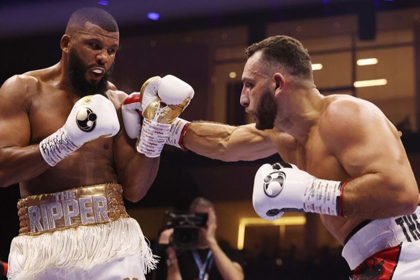 Баду Джек захистив титул WBC в бою з Ноелем Мікаеляном