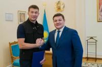 Міністр культури і спорту Казахстану обіцяє бійцю UFC фінансування