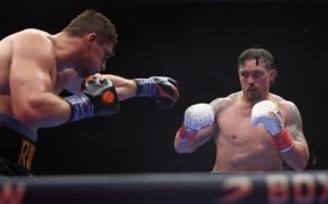 Олександр Гвоздик назвав причину непереконливого виступу Усика у поєдинку з Верховеном