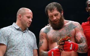 Олександр Ємельяненко - про відхід Федора: "Я шалено гордий, що мій брат став кумиром для мільйонів"