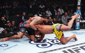 Кертіс Блейдс удострочив Жаілтона Алмейду на UFC 299
