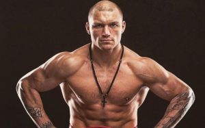 Річард Болотник - про бій із Гвоздиком: "Вийдемо і будемо бити один одному морди"