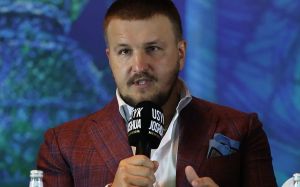 Промоутер Усика розповів, як вдалося організувати бої Митрофанова і Харциза в Польщі