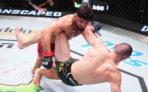 Арман Царукян переміг Даміра Ісмагулова на UFC Fight Night 216