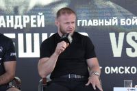 Шлеменко заявив, що не подав би руку бійцю UFC, який здійснив камінг-аут: "Рукостискання може бути останнім для тебе"