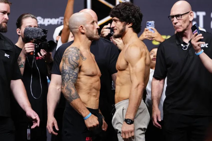 Алекс Волкановскі нокаутував Мовсара Євлоєва у другому раунді на UFC 333