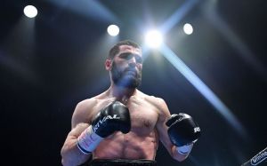 Артур Бетербієв прокоментував заборону російського прапора на Олімпіаді: "Те, що не вбиває, робить сильнішим"