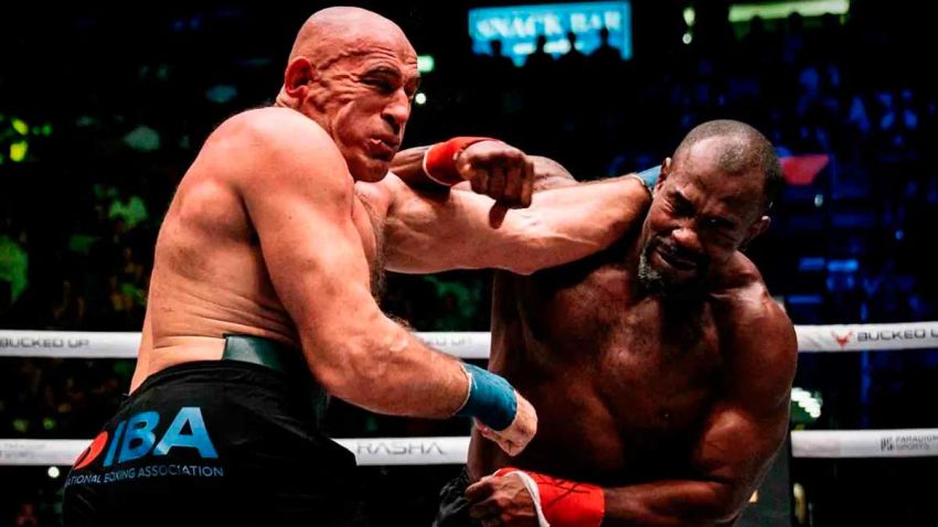 Джеронімо дос Сантос наглухо вирубав Олексія Олійника на BKFC 71: відео