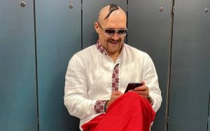 Олександр Усик: "Хлопці на передовій кажуть, що мої дії їх надихають"
