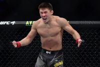 Жумагулов проведе бій на UFC 288