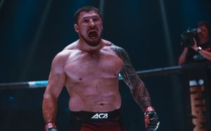 Євген Гончаров упевнений, що переможе Джонса: "Я б закінчив бій достроково"