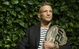 Ті Джей Ділліашоу сповістив UFC про завершення кар'єри