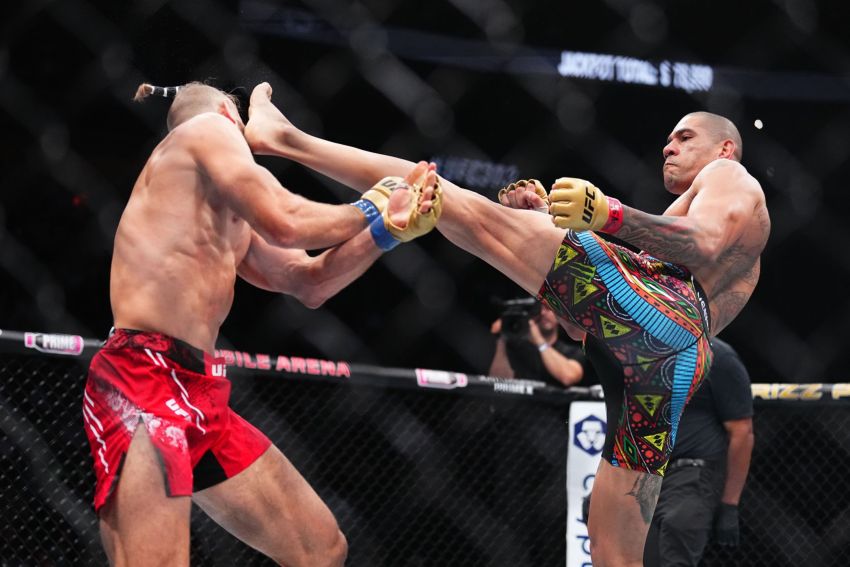 Алекс Перейра вирубав Їржі Прохазку в реванші на UFC 303