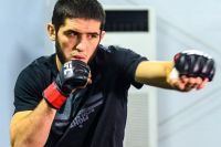 Іслам Махачев не заперечує, що може провести бій із боксу