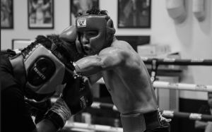 Ще один чемпіон готовий віддати пояс, аби тільки не проводити обов’язковий захист? Мунгія може відмовитися від бою з Мелікузієвим