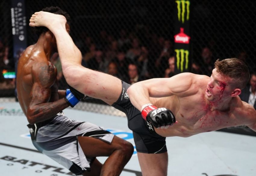 Відео бою Стівен Томпсон - Кевін Голланд UFC on ESPN 42