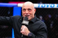 Джо Роган передбачив, хто стане тимчасовим чемпіоном напівважкої ваги UFC за відсутності Ульберга