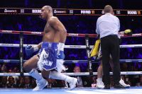 Джон Ф'юрі прокоментував спірну зупинку бою Вордлі - Паркер