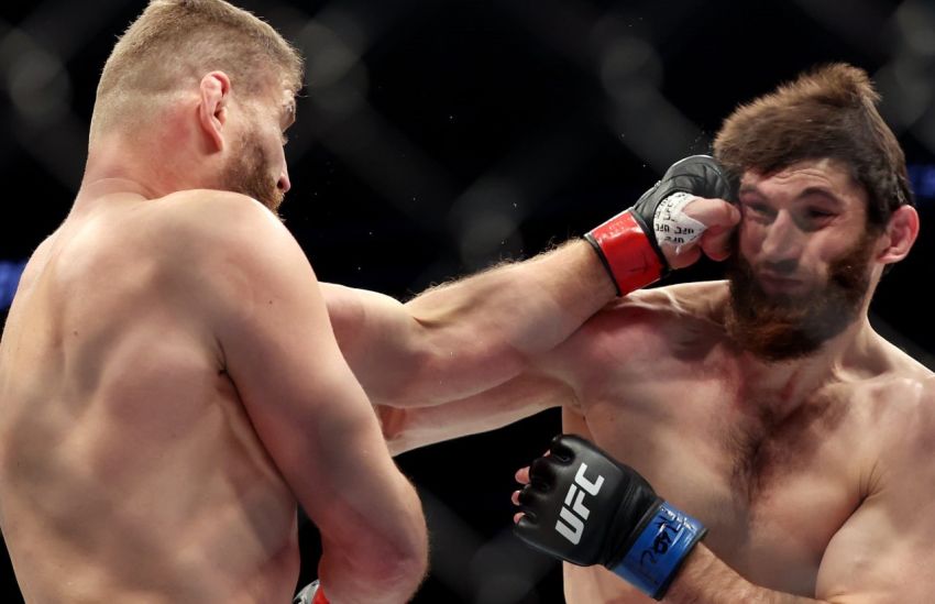 Анкалаєв не зміг побити Блаховича на UFC 282 - титульний бій завершився внічию
