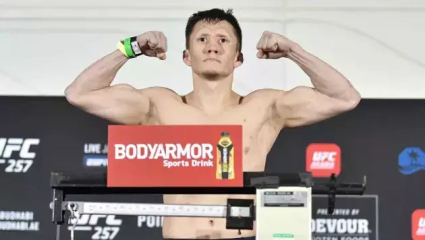 "Жумагулов - найбільш невдачливий хлопець у UFC". Експерт висловився про перспективи бійця
