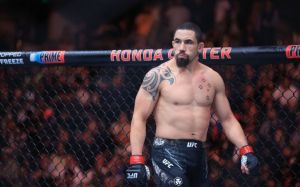 Роберт Віттакер назвав суперника, з яким хоче побитися на турнірі UFC White House