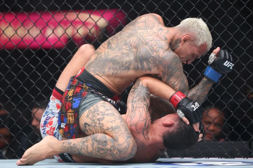 Чарльз Олівейра розгромив Макса Голловея на UFC 326