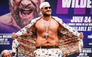 Дерек Чісора хоче, щоб Ф'юрі став чемпіоном у відпустці та назвав бійців, які мають поборотися за безперечний титул