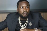 Репер Meek Mill розповів про бійку з Гері Расселлом у рингсайді бою Девіс-Гарсія