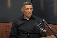 "Не тільки росіяни": Усик розповів, хто пропонував йому змінити громадянство