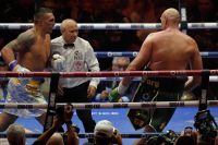 Дерек Чісора розкритикував рефері бою Усик - Ф'юрі: "Це був найповільніший відлік в історії боксу"