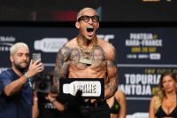 Чарльз Олівейра розкритикував інших легковаговиків UFC за небажання битися з ним у Бразилії: "Це має поганий вигляд"