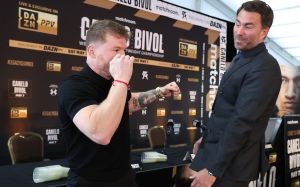 Едді Гірн пояснив, чому радий відходу Сауля Альвареса з DAZN