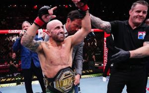 Слова Алекса Волкановскі після перемоги в реванші з Дієго Лопесом на UFC 325