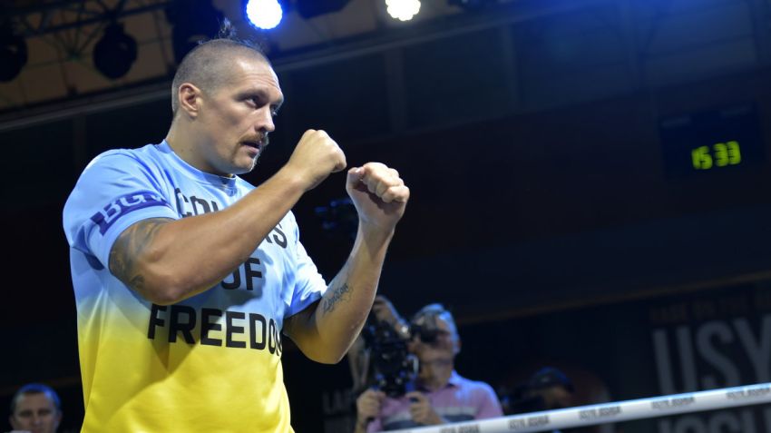 Олександр Усик висловився про можливий поєдинок з Опетайєю