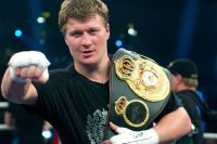 Повєткін - про бій із зіркою ММА: "Якщо буде хороша пропозиція, може, й зацікавить"