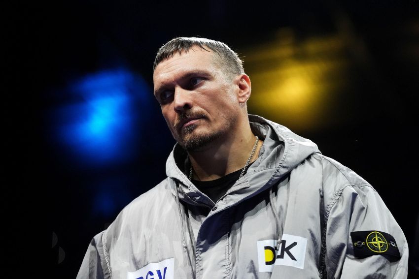 Олександр Усик відреагував на оголошення андеркарда його бою з Верховеном