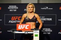 ЗМІ: Яна Куницька повернеться в октагон у бою проти колишньої чемпіонки UFC