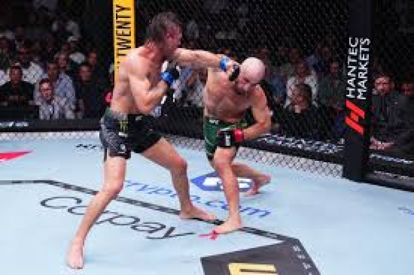 Алекс Волкановскі впевнено пройшов Дієго Лопеса в реванші на UFC 325