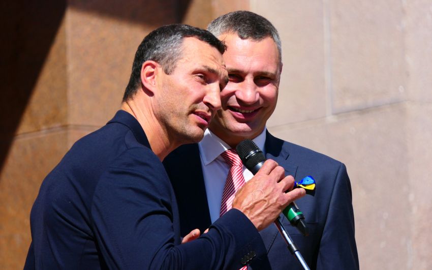 Віталій Кличко зворушливо привітав Володимира з днем народження: "Ти найкращий"