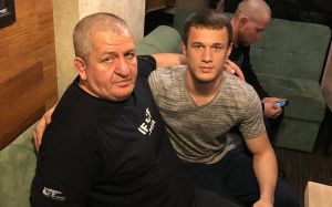 Усман Нурмагомедов сильно висловився про Абдулманапа: "Усі мої перемоги - це його велика заслуга"