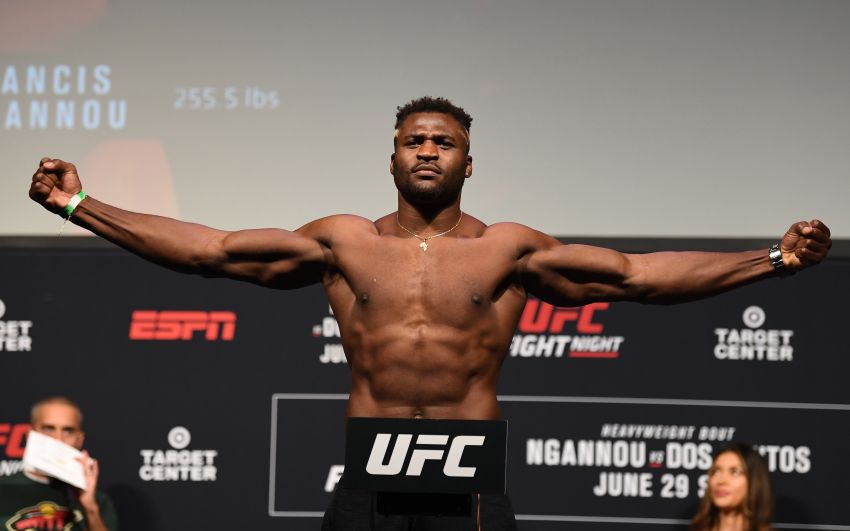 Френсіс Нганну зізнався, що в UFC запропонували йому дуже вигідний контракт: "Гонорари збільшувалися б"
