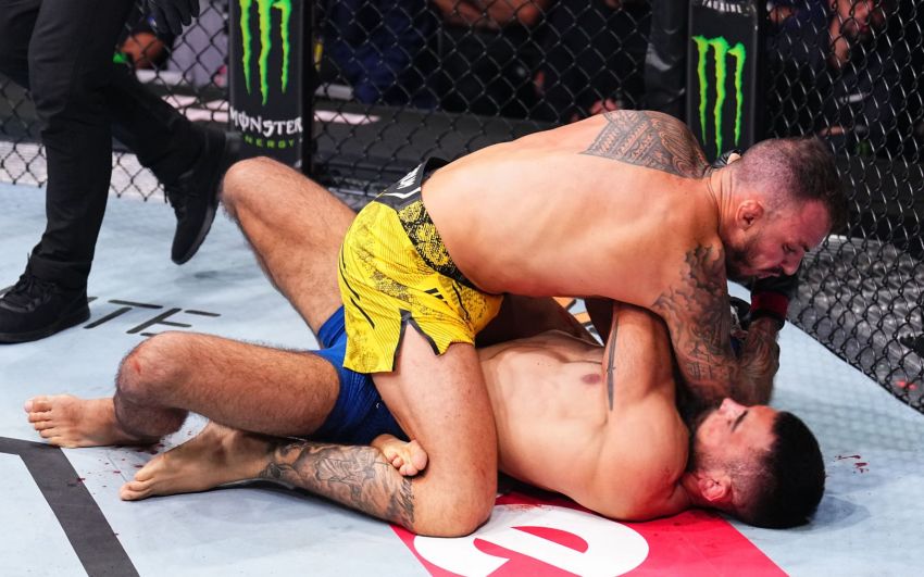 Ренато Мойкано побив Бенуа Сен-Дені на UFC Fight Night 243