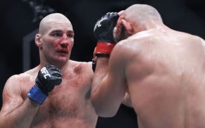 Шон Стрікленд апсетнув Хамзата Чімаєва на UFC 328 і повернув собі чемпіонський титул